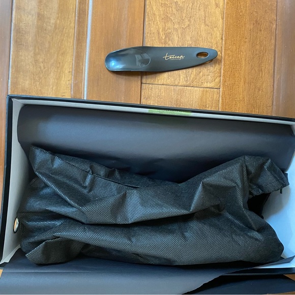 NWB Toecap Black Leather Driving Shoes for Men - Picture 15 of 15